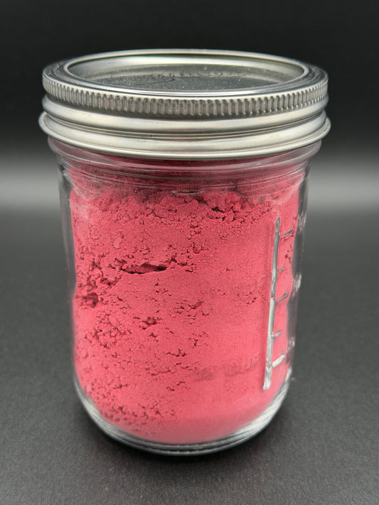 Freeze-dried raspberry powder for natural colour in baking
